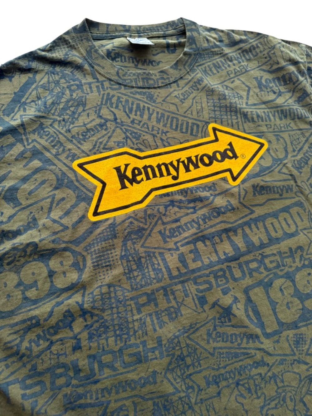 Kennywood Logo Tee with All Over Print Size XL - Picture 2 of 7